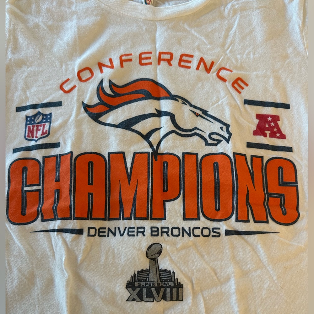 NFL Denver Broncos Conference Champions T-Shirt women’s small - Picture 2 of 3